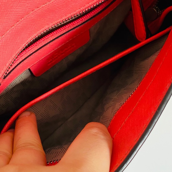 Michael Kors Bag - Picture 2 of 4